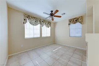 Photo #3: 2364873 Listing