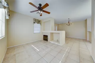 Photo #4: 2364873 Listing