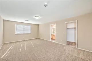 Photo #6: 2364879 Listing 