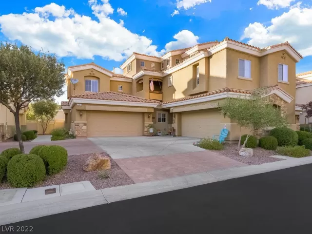 MLS: 2364903 Condo For Sale