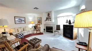 Photo #3: 2364913 Listing