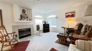 Photo #4: 2364913 Listing