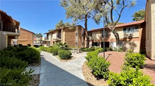 Photo #3: 2364914 Listing