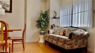 Photo #6: 2364914 Listing