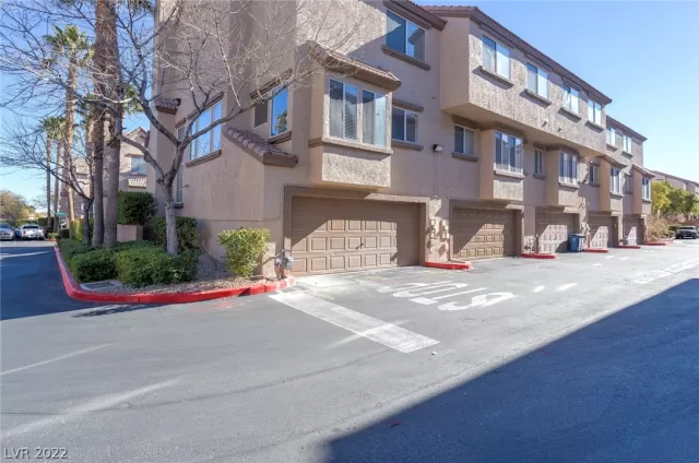 MLS: 2364927 Condo For Sale