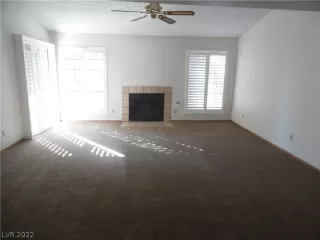 Photo #6: 2364946 Listing 