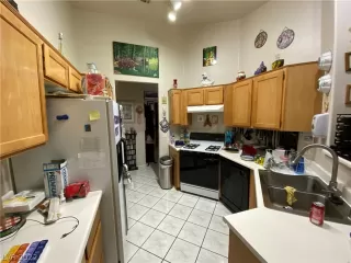 Photo #1: 2364954 Listing