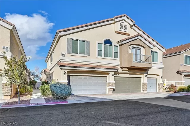 MLS: 2364964 Condo For Sale