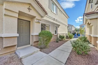 Photo #1: 2364964 Listing 