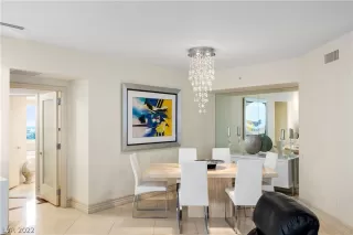 Photo #4: 2364985 Listing 