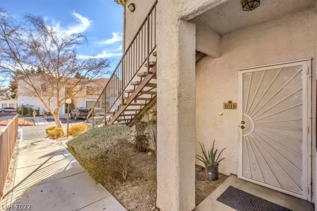 MLS: 2365010 Condo For Sale