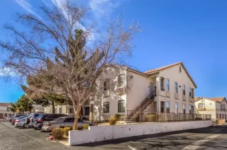 Photo #4: 2365010 Listing