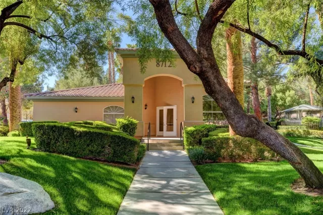 MLS: 2365033 Condo For Sale