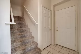 Photo #6: 2365033 Listing 