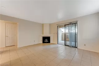 Photo #2: 2365051 Listing