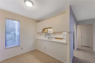 Photo #6: 2365051 Listing