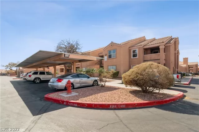 MLS: 2365095 Condo For Sale