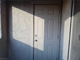 Photo #3: 2365126 Listing