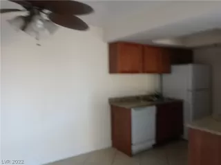 Photo #4: 2365126 Listing