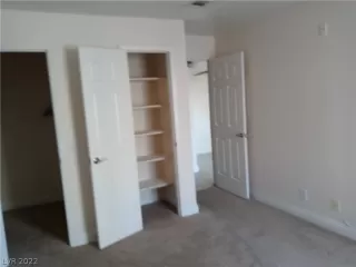 Photo #6: 2365126 Listing