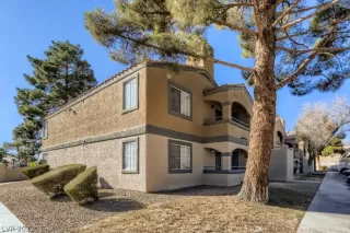 Photo #1: 2365146 Listing