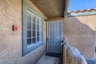 Photo #2: 2365146 Listing