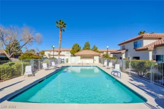 Photo #1: 2365154 Listing 