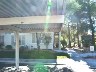 Photo #2: 2365174 Listing