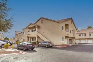 Photo #3: 2365231 Listing