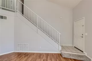 Photo #4: 2365270 Listing 