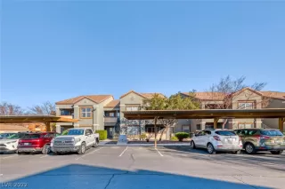 Photo #5: 2365273 Listing