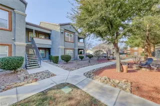 Photo #6: 2365273 Listing