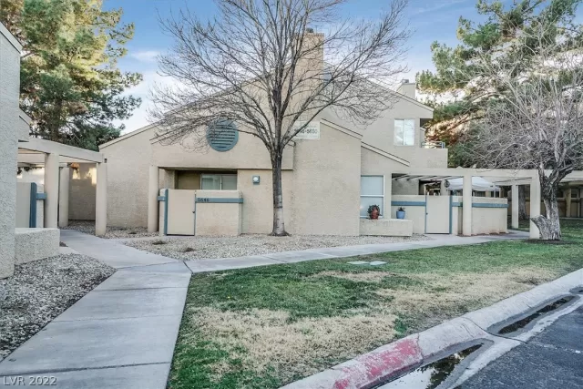 MLS: 2365281 Condo For Sale