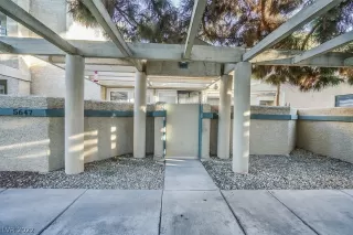 Photo #2: 2365281 Listing