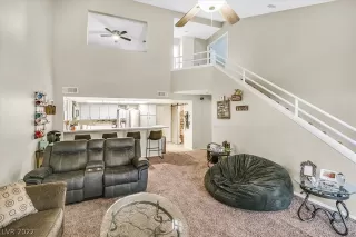 Photo #6: 2365281 Listing