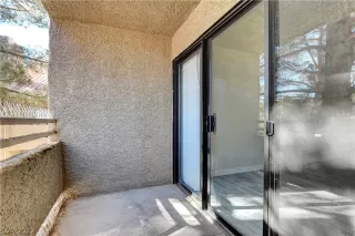 Photo #3: 2365362 Listing