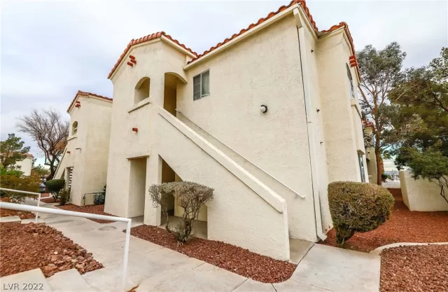 MLS: 2365413 Condo For Sale