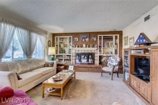 Photo #4: 2365451 Listing