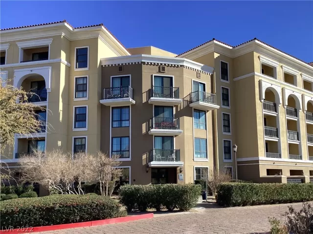 MLS: 2365457 Condo For Sale