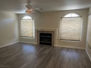 Photo #1: 2365461 Listing 