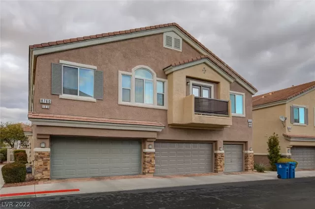 MLS: 2365473 Condo For Sale