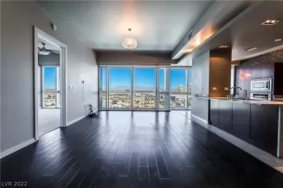 Photo #2: 2365489 Listing 