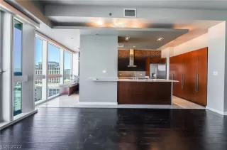 Photo #6: 2365489 Listing 