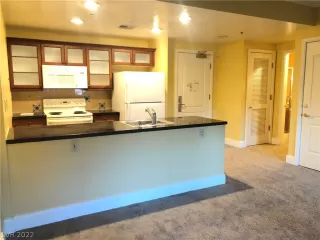 Photo #1: 2365491 Listing 