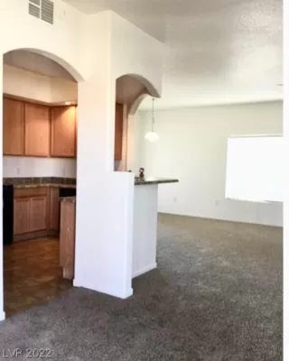 Photo #1: 2365513 Listing