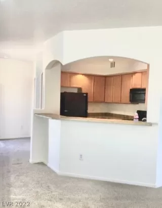 Photo #4: 2365513 Listing