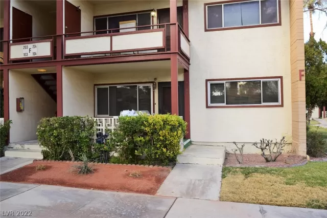 MLS: 2365521 Condo For Sale