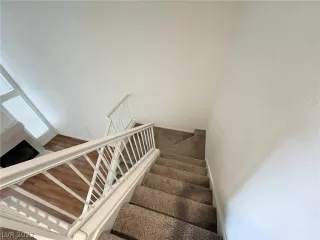 Photo #5: 2365537 Listing 