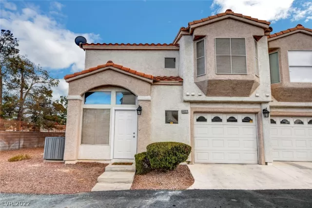 MLS: 2365557 Condo For Sale