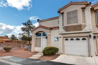 Photo #3: 2365557 Listing 